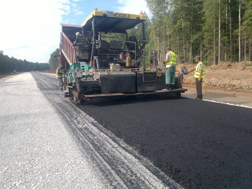 Краевые власти заключили четыре договора на ремонт дорог в Прикамье