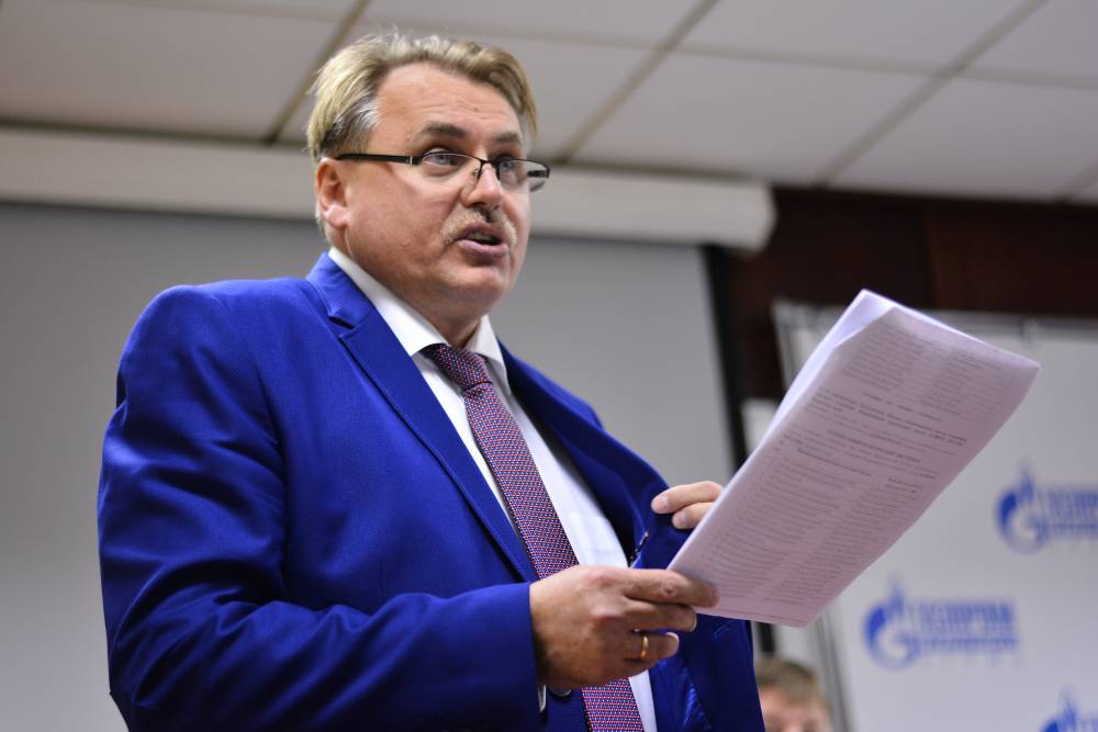 Денис Ушаков предложил лишить полномочий председателя Думы Юрия Уткина