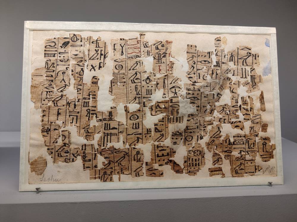 Мумии открыли крышки. Пермская галерея представила выставку, посвященную Древнему Египту (6+)