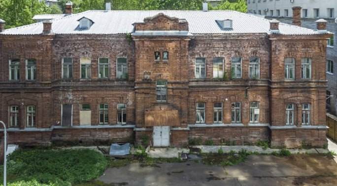​На реставрацию бывшего бакинститута в центре Перми предоставлено 183 млн рублей