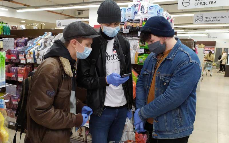 ​В Перми наградили волонтеров, которые помогали жителям в первые месяцы пандемии короновируса