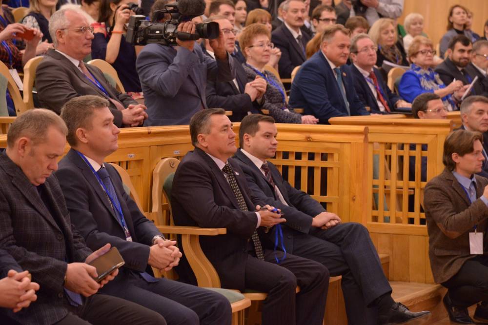 Депутаты Заксобрания приняли участие в Всероссийском Форуме национального единства