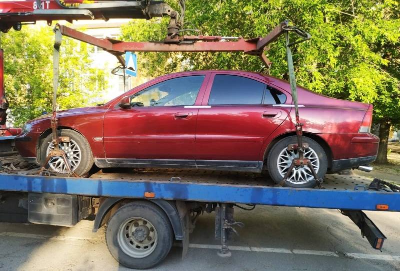 ​Должница за тепло из Перми лишилась своего «Вольво»