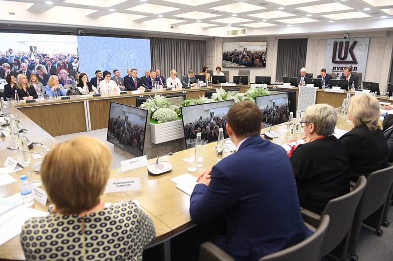 Нефтяники выбрали профсоюзных лидеров