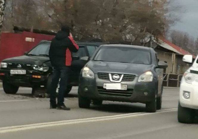 В соцсети жители сообщили о серьезной пробке у ТЦ «Леруа Мерлен»