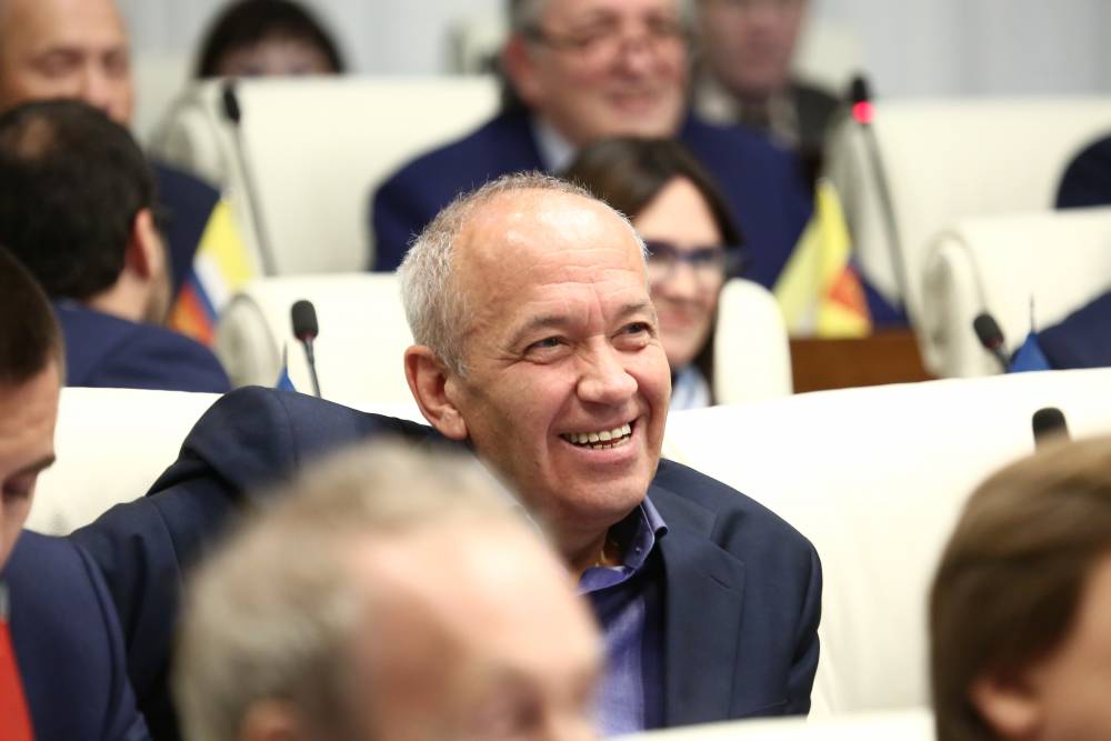 В краевой парламент внесен проект о прекращении полномочий депутата Владимира Чулошникова