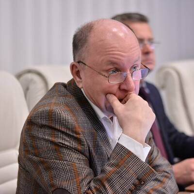 Какое послание вы бы отправили себе из 2024-го в 2004-й год?