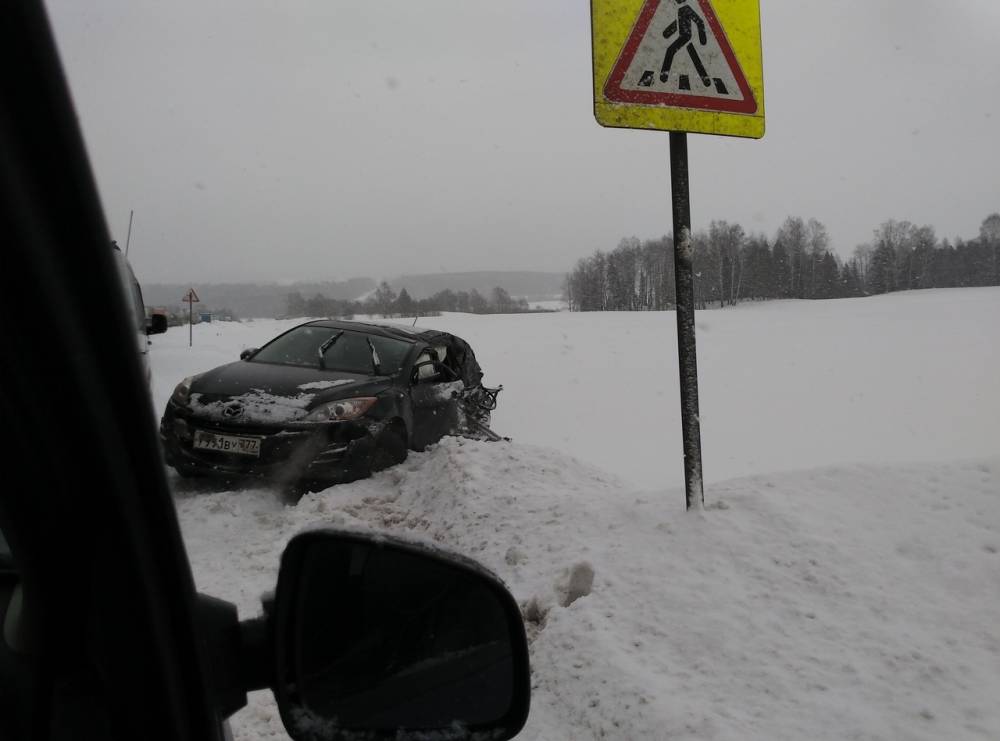 На трассе в Пермском крае из-за ДТП образовалась многокилометровая пробка
