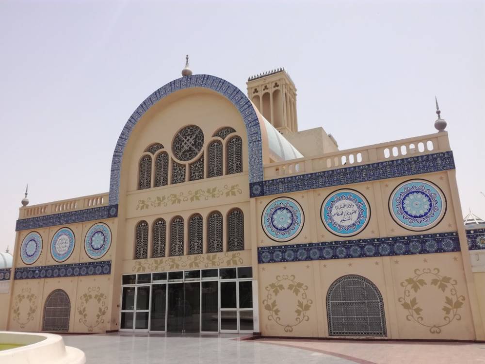 Цветок в пустыне. Корреспондент Business Class – о путешествии в ОАЭ 