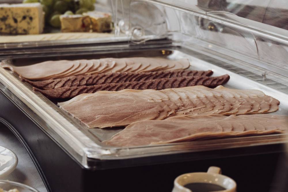 ​Вареная колбаса в Пермском крае за месяц в среднем подорожала на 13 рублей