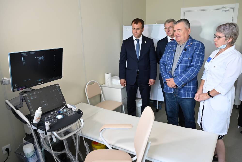 ​Спикер краевого парламента Валерий Сухих оценил работу новой поликлиники в Осе
