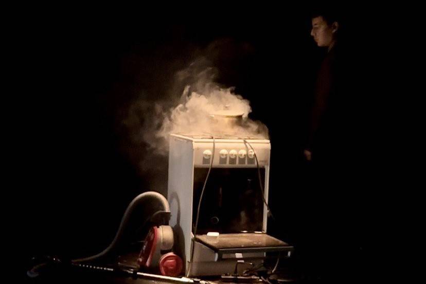 Премьера оперы с оркестром «Сережа очень тупой» (16+) пройдет на «Сцене-Молот» в Перми