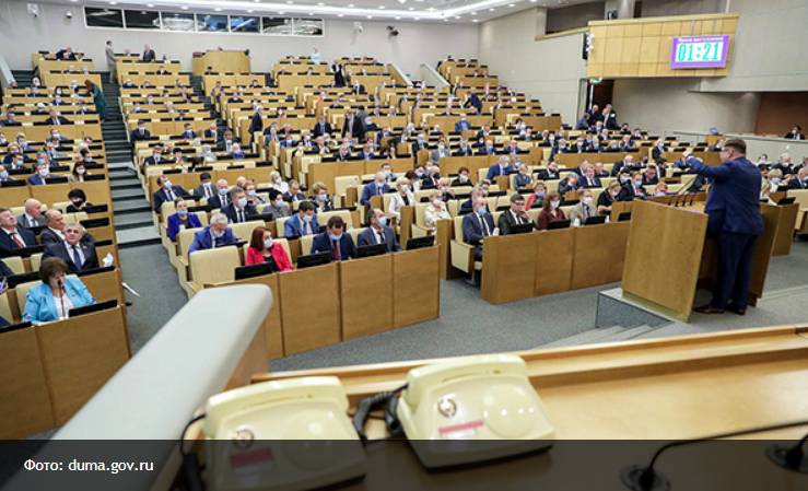 Госдума приняла в первом чтении поправки ЕР в Трудовой кодекс о работе на «удаленке»