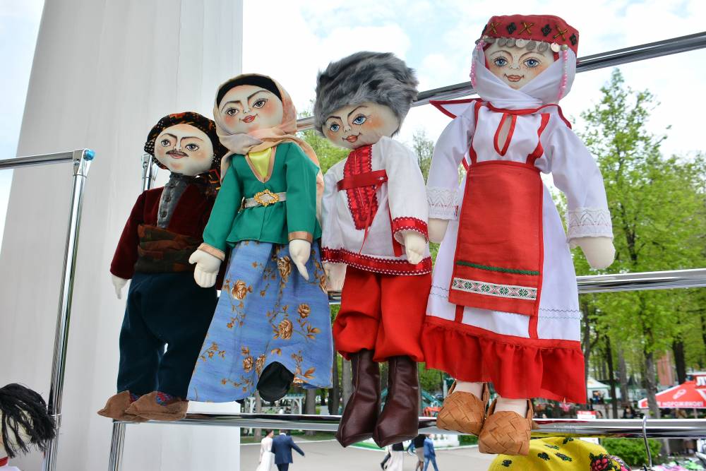 ​​Здравствуйте, я ваша тетя. Обозреватель Business Class – об итогах недели