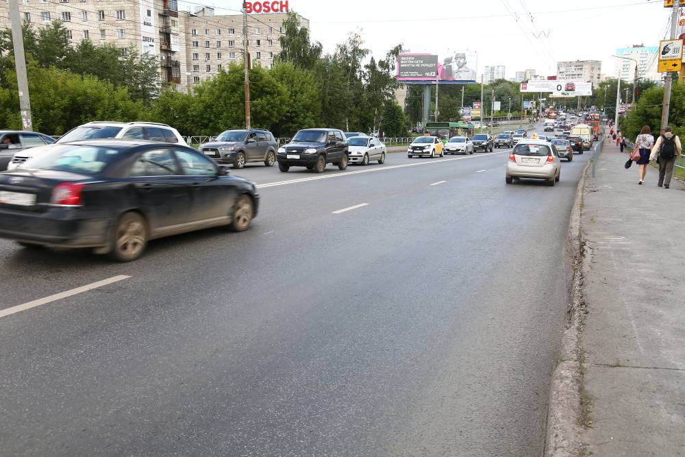 На шоссе Космонавтов в Перми произошло массовое ДТП