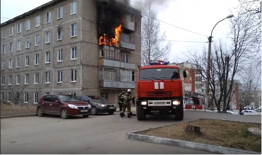 В Пермском крае в результате пожара полностью сгорел балкон
