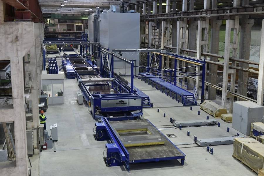 ​Дмитрий Махонин отметил производственный потенциал новой технологии домостроения АО «ПЗСП»