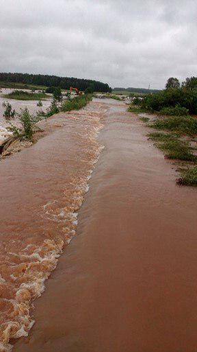 Из-за ливней в Прикамье размыло подъезды к шести населенным пунктам
