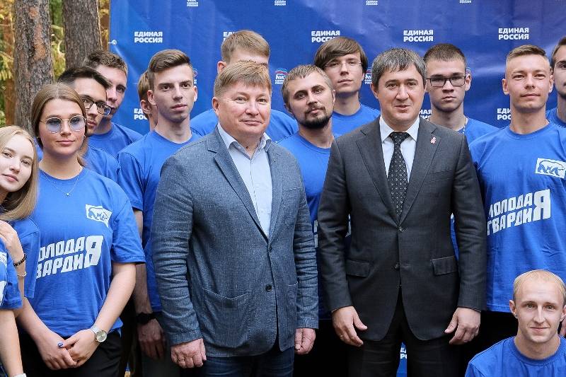 Дмитрий Махонин: Обратная связь от активной и талантливой молодёжи очень важна