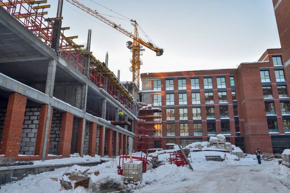 ​Дмитрий Махонин проинспектировал стройплощадки авиатехникума и колледжа в Перми