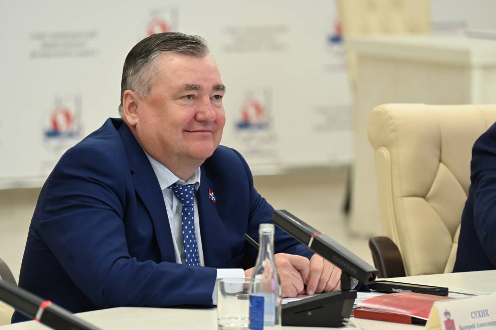 ​Спикер краевого парламента Валерий Сухих рассказал о социальных законопроектах