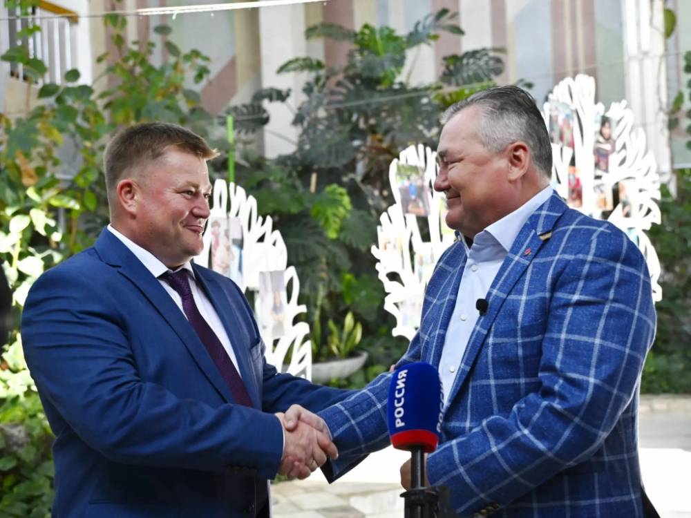Валерий Сухих посетил Осинский дом-интернат «Солнечный»