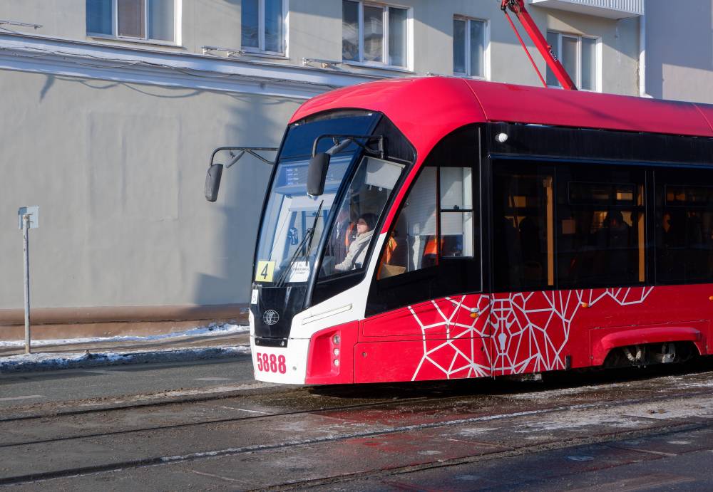 До конца января все новые трамваи «Львенок» выйдут на маршруты Перми