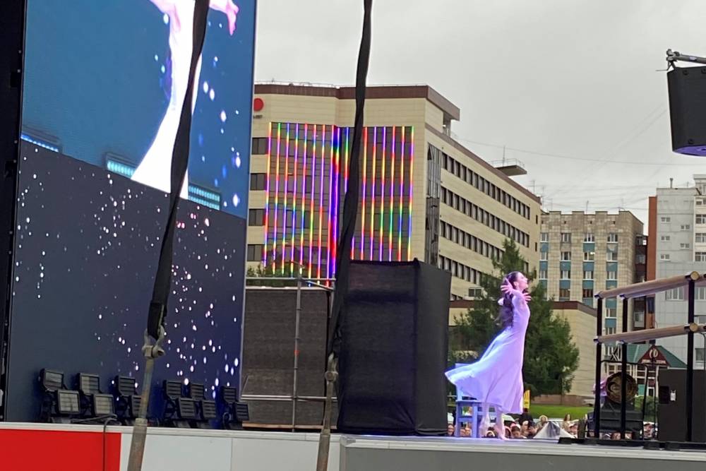 ​Прима-балерина Светлана Захарова и артисты Большого театра выступили на эспланаде в Перми