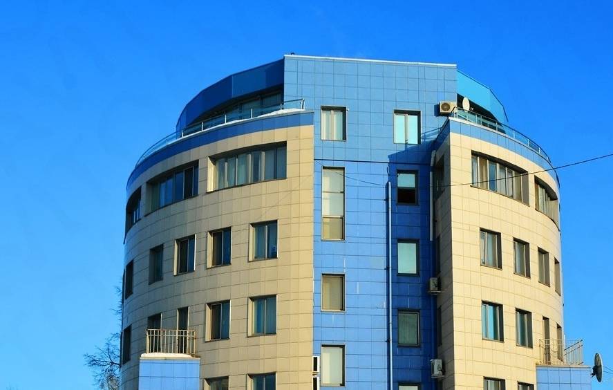 Банк «Открытие» продает здание бывшего офиса в центре Перми