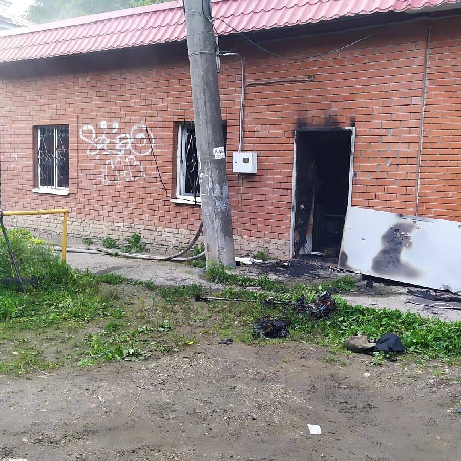 В Пермском крае сгорел зоомагазин