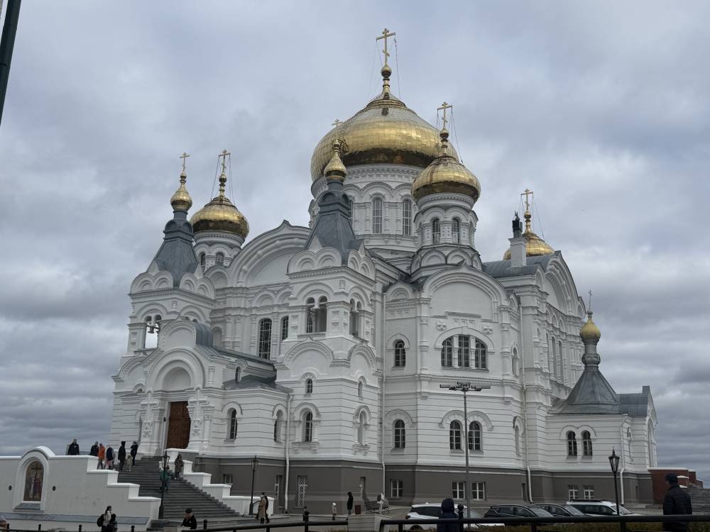 На территории Белогорского монастыря в Пермском крае сгорело кафе с пристроем