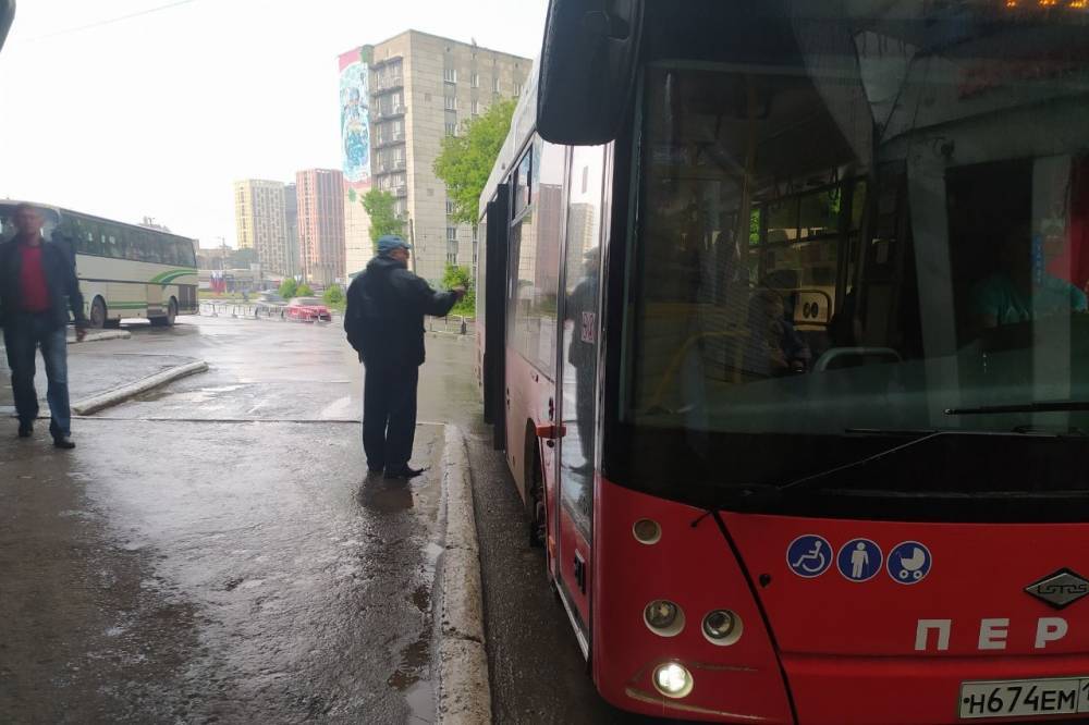 ​В Перми временно изменятся маршруты движения автобусов на Садовом