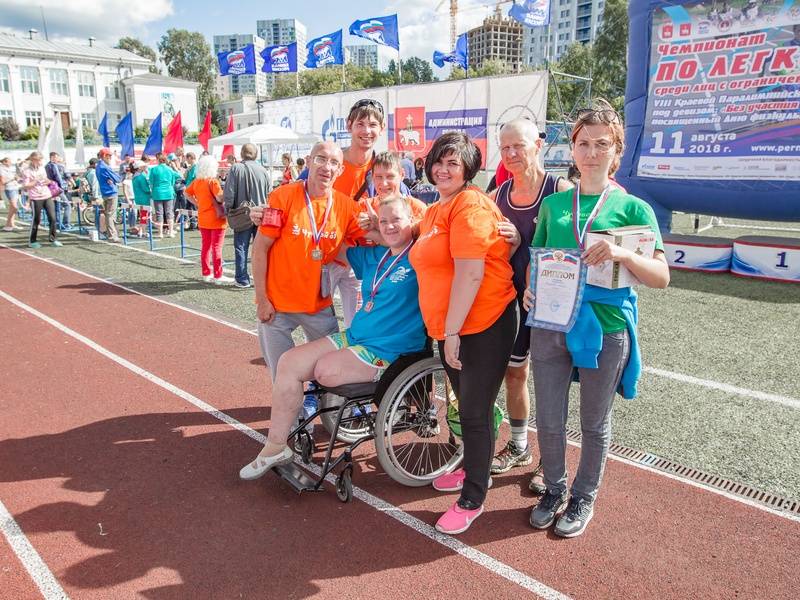 300 спортсменов-инвалидов приняли участие в легкоатлетическом этапе Парафестиваля