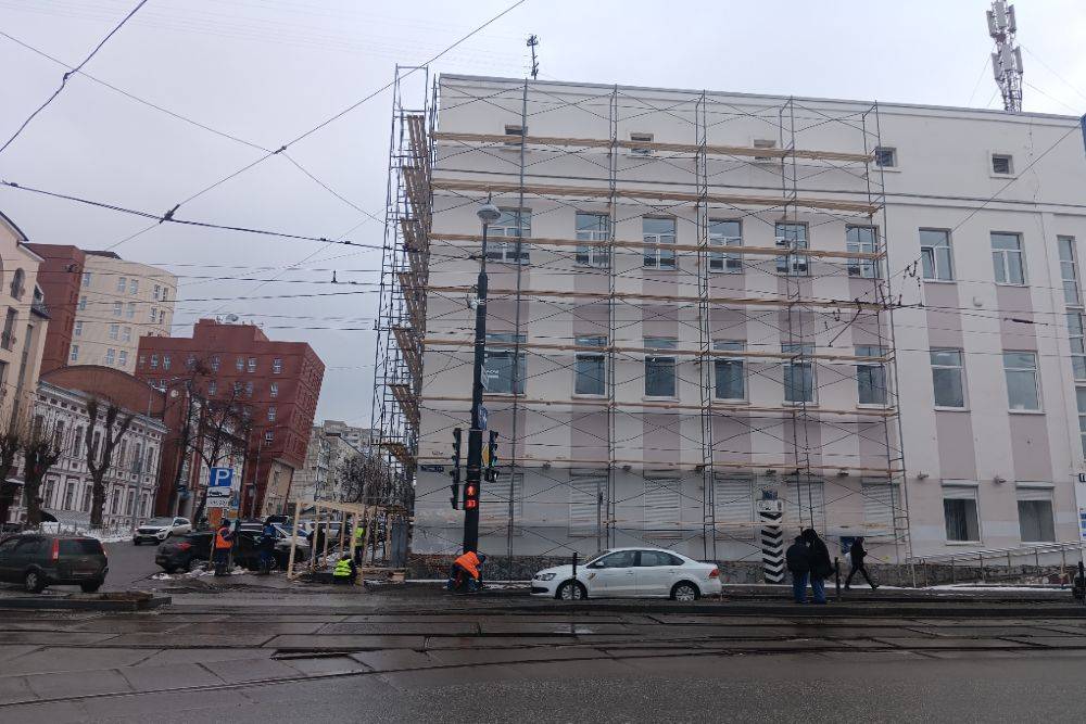 ​В Перми начали реставрировать фасад главпочтамта