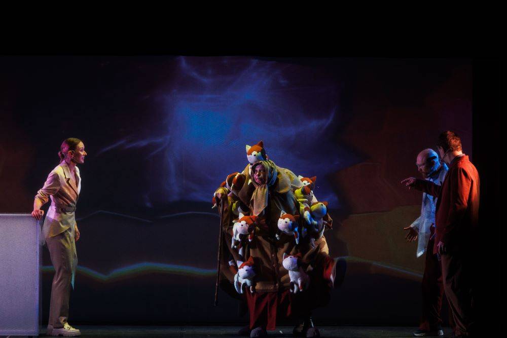 Спектакль как серия. Пермский театр кукол представил премьеру кибердрамы о цифровом бессмертии