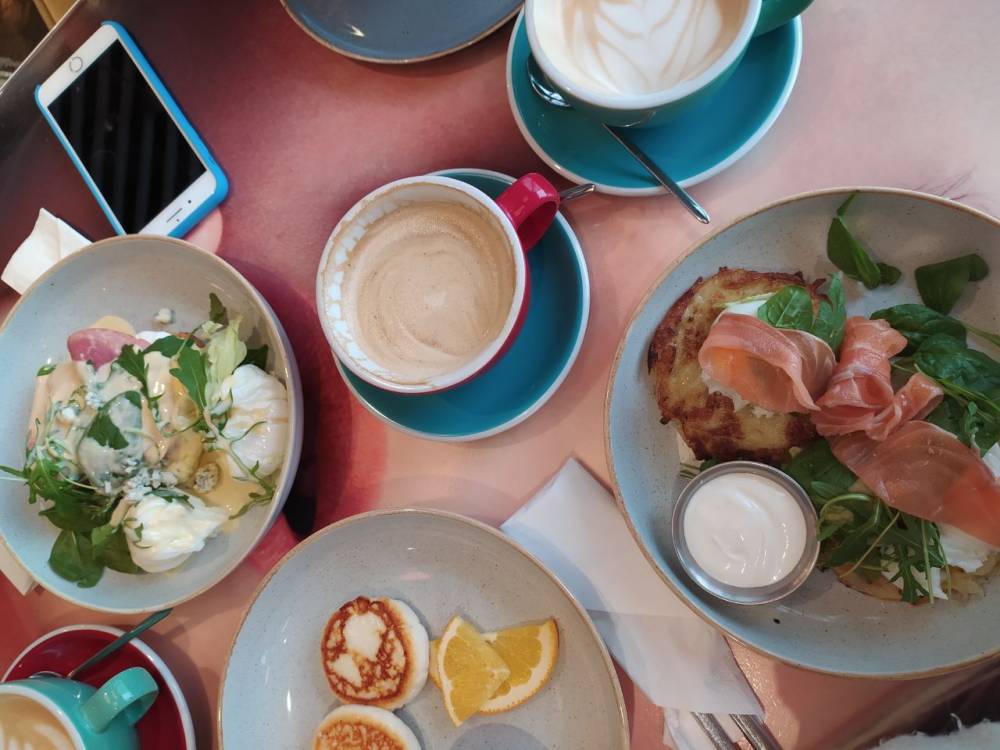 ​От устриц до посикунчиков: известный фуд-блогер сделал обзор кафе и ресторанов Перми