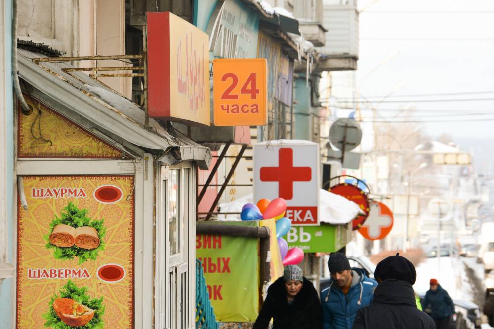 ​Власти принудительно демонтируют вывески в центре Перми 