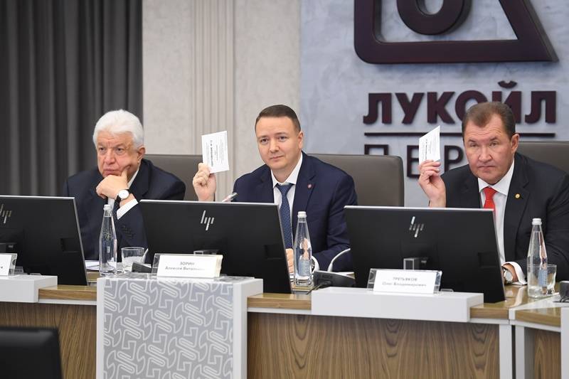 Нефтяники выбрали профсоюзных лидеров