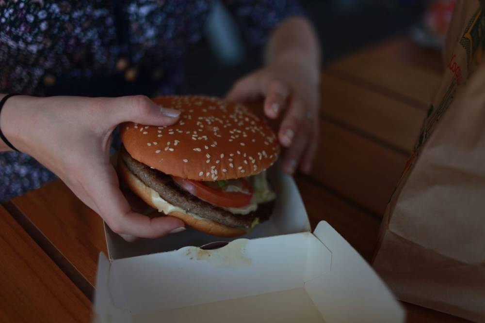 ​Бывшие рестораны «Макдоналдс» в Перми меняют вывески на «Вкусно – и точка»