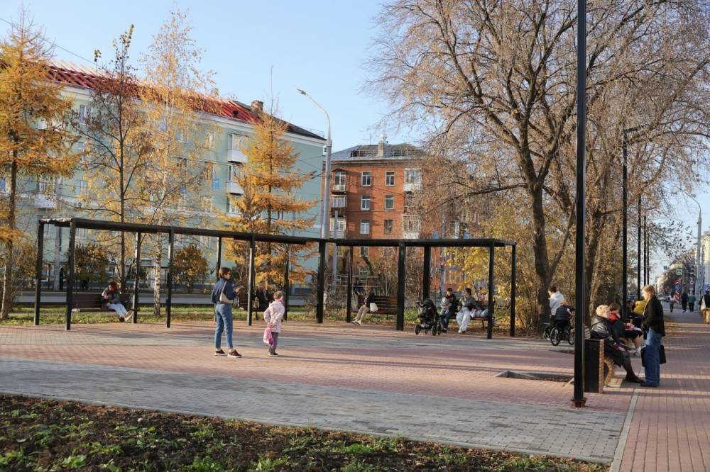 Второй этап благоустройства сквера в Красных Казармах завершен