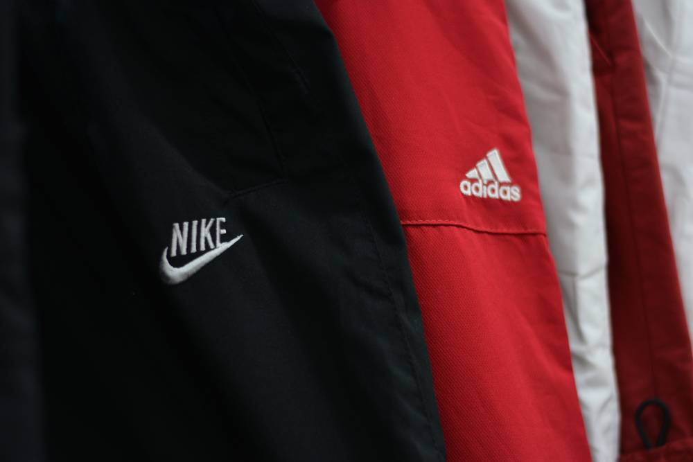 ​Adidas и Nike: полиция изъяла поддельные товары на китайском рынке в Перми