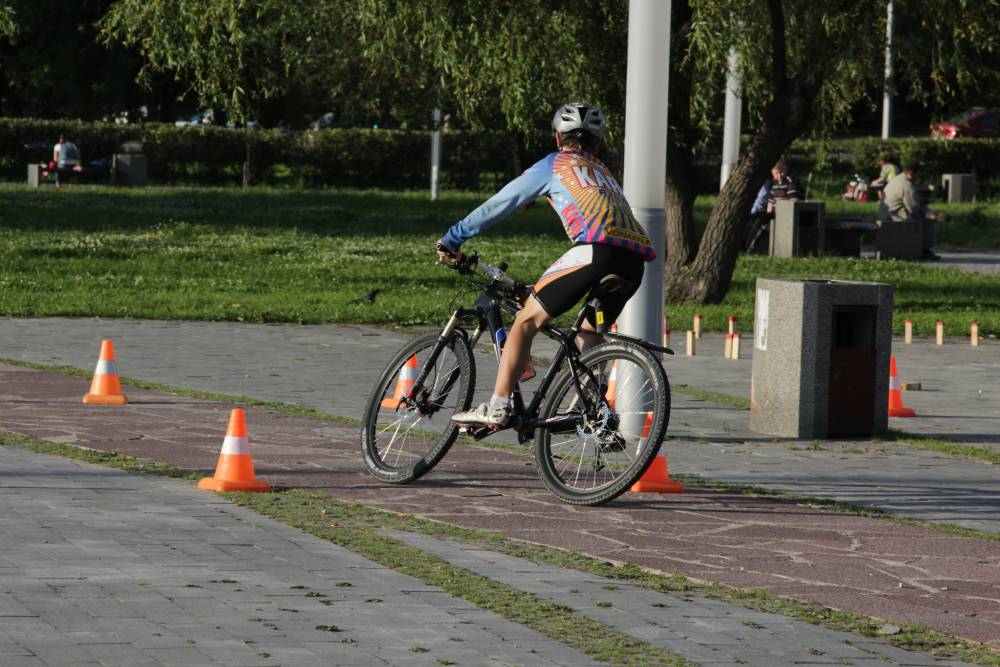 В Перми легковушка сбила восьмилетнего велосипедиста