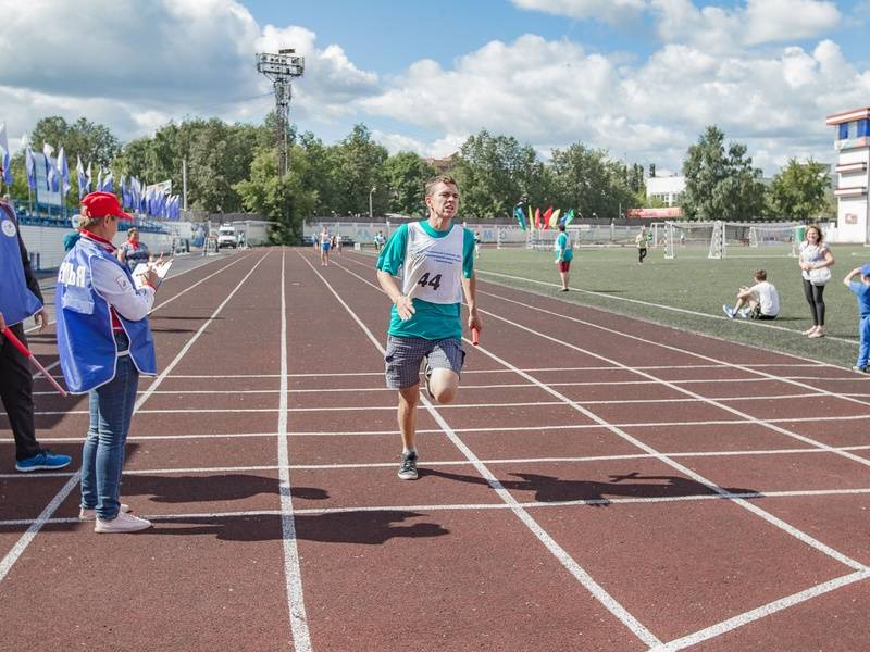300 спортсменов-инвалидов приняли участие в легкоатлетическом этапе Парафестиваля