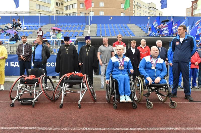 300 спортсменов-инвалидов приняли участие в легкоатлетическом этапе Парафестиваля