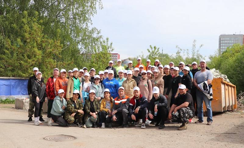 ​Пермские энергетики в День Волги очистили берега пермской реки Егошихи от мусора