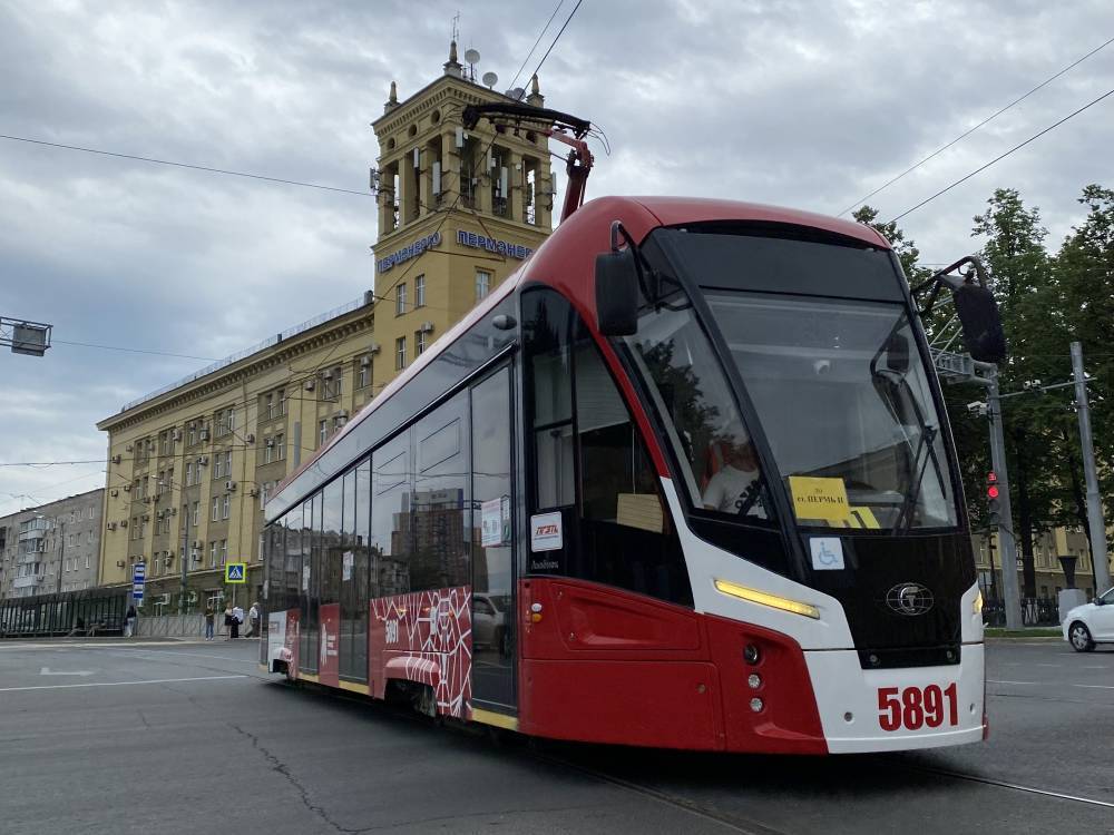 Из Санкт-Петербурга в Пермь прибудут еще пять трамваев «Львенок»