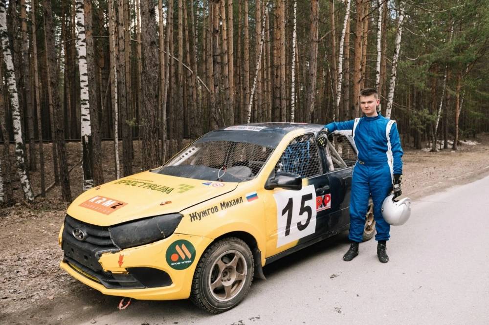 Пермяк Михаил Жужгов в третий раз стал чемпионом России по автокроссу