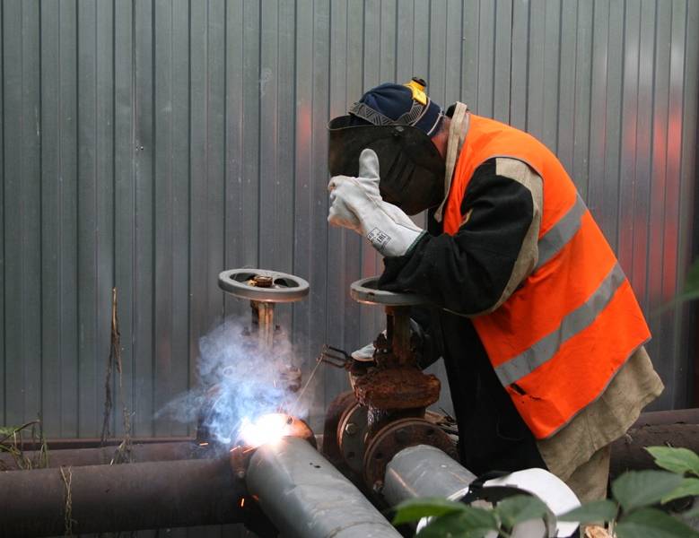 ​Теплоэнергетики отключили от горячей воды компанию-должника из Перми