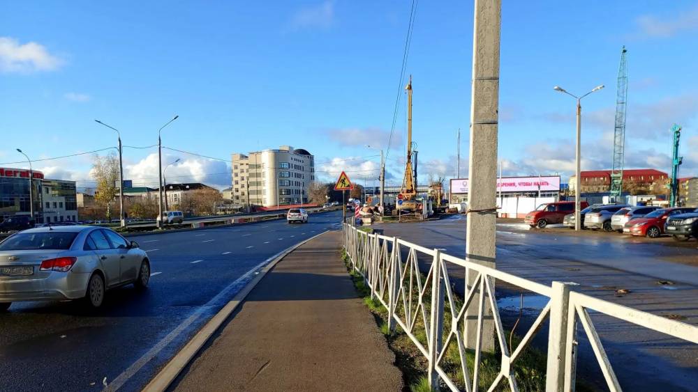 На шоссе Космонавтов начали демонтаж моста через Мулянку