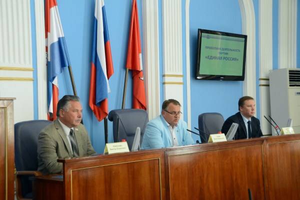 «Единая Россия» усилит контроль за благоустройством дворов в муниципалитетах